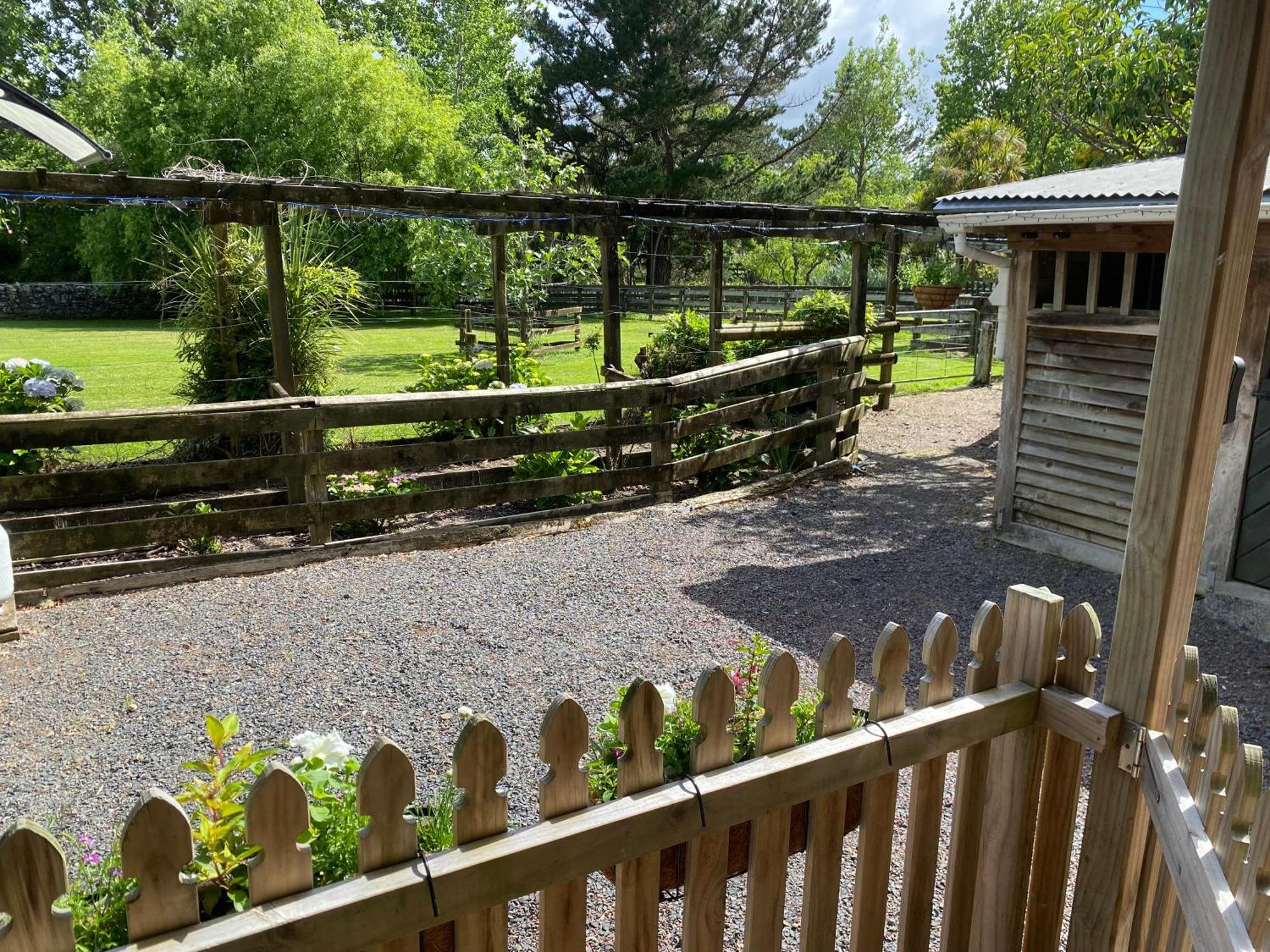 Willows Reach Lodge Kumeu Esterno foto